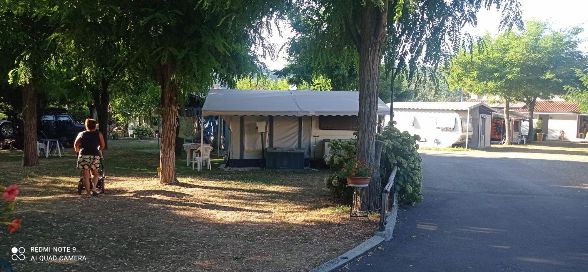 Parco Vacanze Bracchetto Vetta Hotel Carrodano Inferiore Luaran gambar